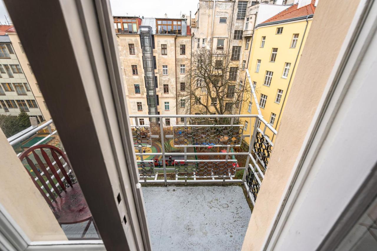 Apartments Safarikova 18 Prag Exterior foto
