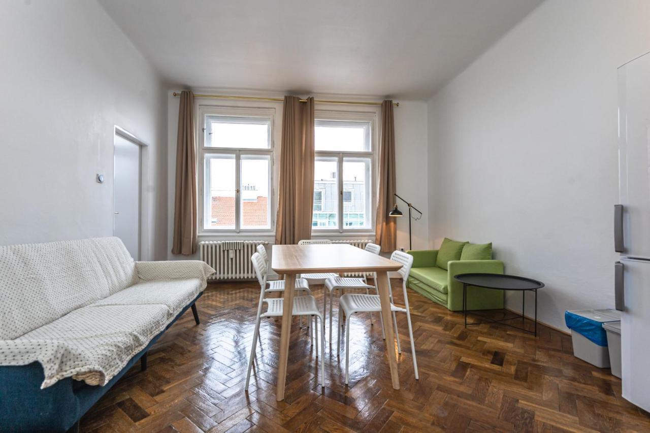 Apartments Safarikova 18 Prag Exterior foto