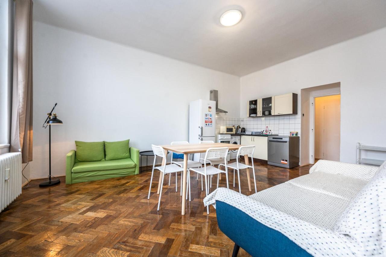 Apartments Safarikova 18 Prag Exterior foto